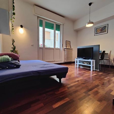 Appartamento Vicino Al Porto, Con Parcheggio Livorno Ngoại thất bức ảnh