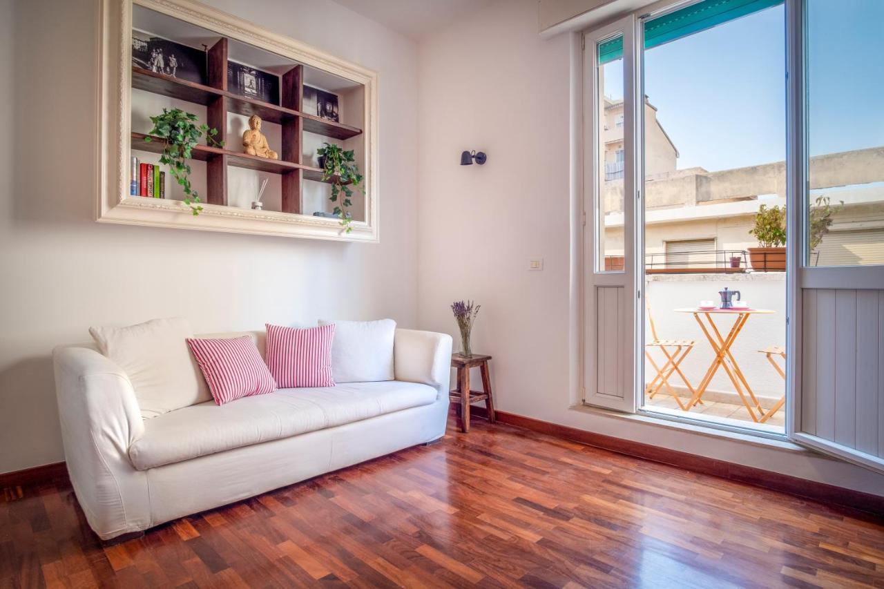 Appartamento Vicino Al Porto, Con Parcheggio Livorno Ngoại thất bức ảnh