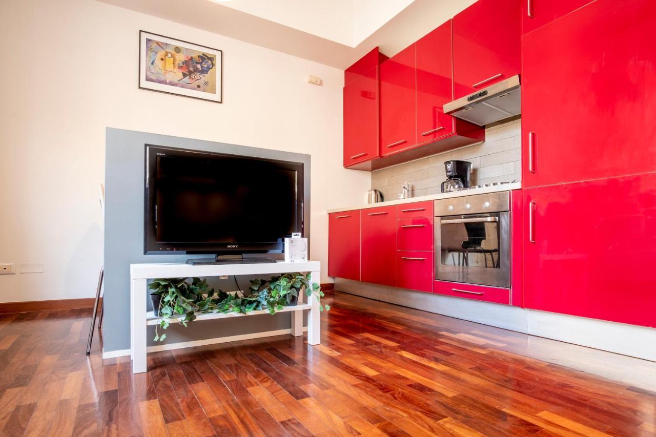 Appartamento Vicino Al Porto, Con Parcheggio Livorno Ngoại thất bức ảnh